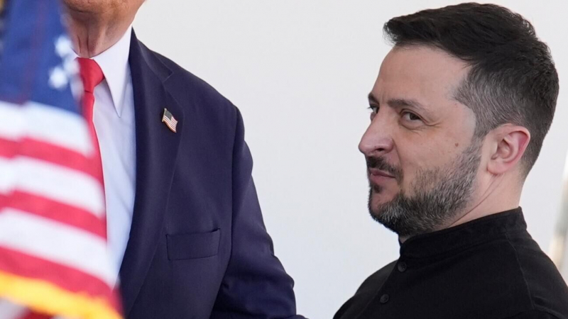 "Такое не забывают". Зеленскому дали час для издевательства над Трампом