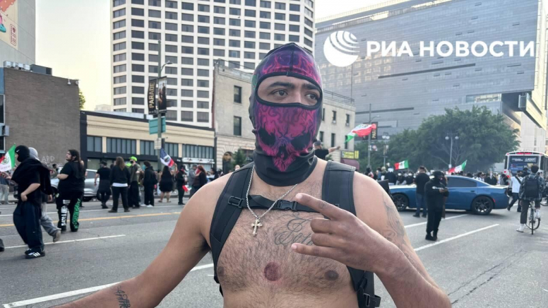 Полиция Лос-Анджелеса применила резиновые пули против протестующих