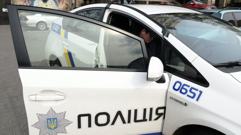 В Одессе сотрудники ТЦК заблокировали мужчину в машине с годовалым ребенком