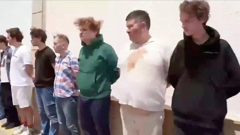 Мать задержанного в Баку россиянина рассказала о втором свидании с сыном