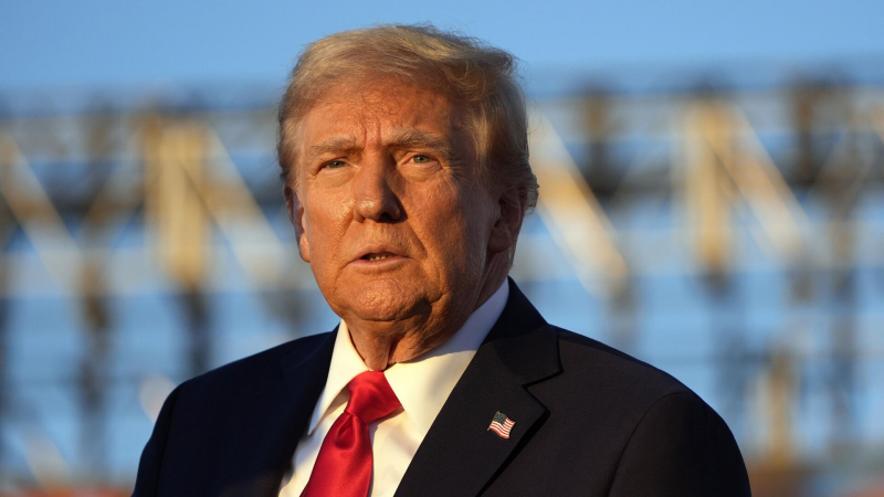 Опрос показал, как американцы относятся к Трампу