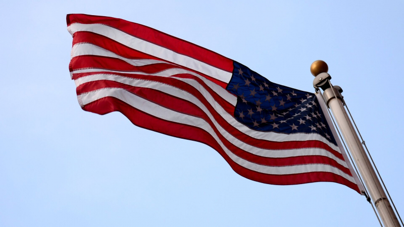 США не будут наращивать поставки оружия Украине, считает экономист