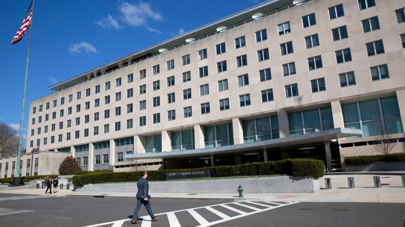 США ввели санкции против россиянина и двух фирм из России