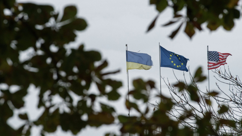 Bloomberg: США и Украина выберут первые компании для совместных инвестиций
