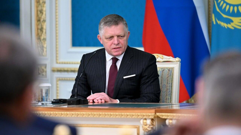 Встреча на Аляске перестроит отношения США и РФ - премьер Словакии