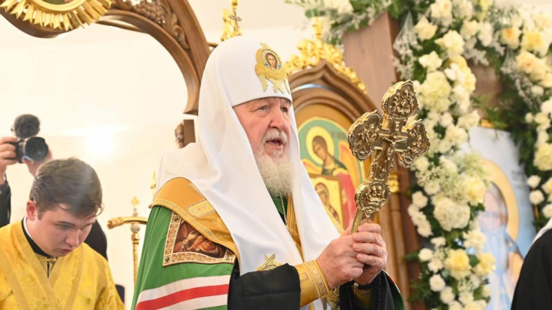 Патриарх Кирилл освятил новый православный храм в Астане