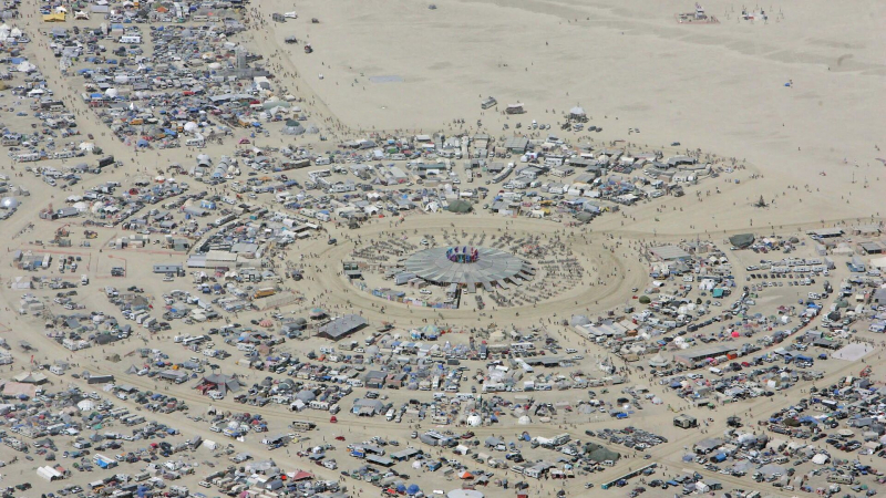 Посольство в США поможет родственникам погибшего россиянина на Burning Man