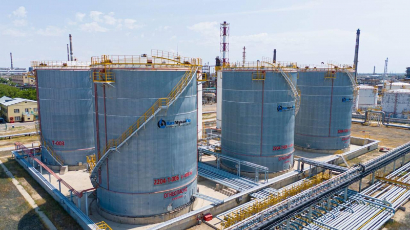 Казахстан инвестирует в развитие нефтепереработки $15-19 млрд до 2040 года - Минэнерго