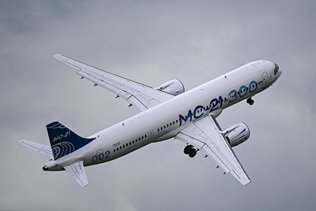 Глава Минпромторга Мантуров испытал отечественный лайнер МС-21