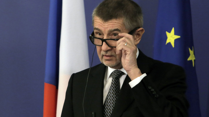 Лидер чешской оппозиции заявил, что Ле Пен лишили возможности выбора